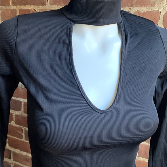 Lulus Black Cutout Turtleneck Top Ribbed Sz Small - Picture 6 of 6